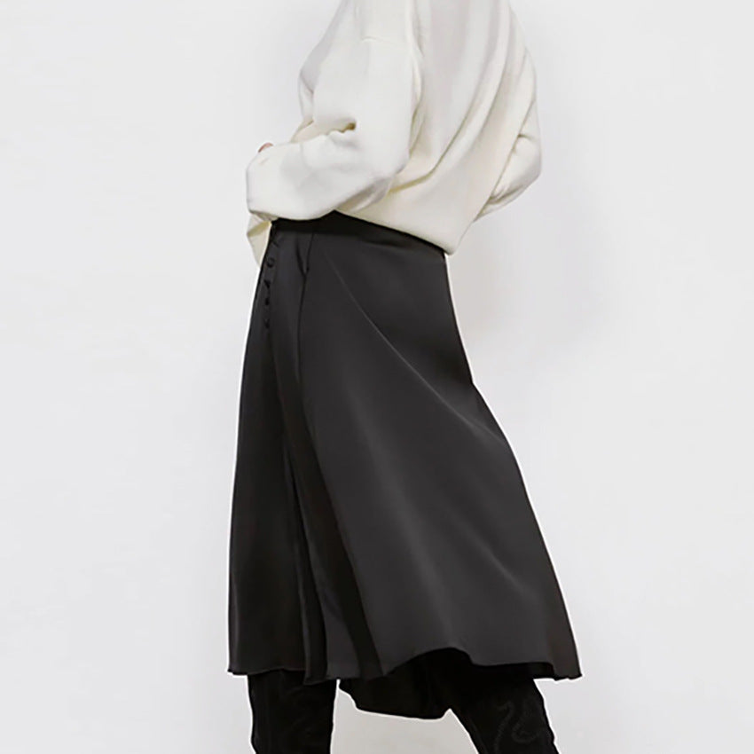 Marie – Jupe Fendue Taille Haute en Satin Noir