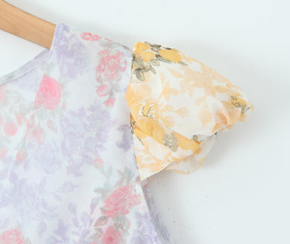 Lynda – Robe Mini à Col V en Chiffon Imprimé