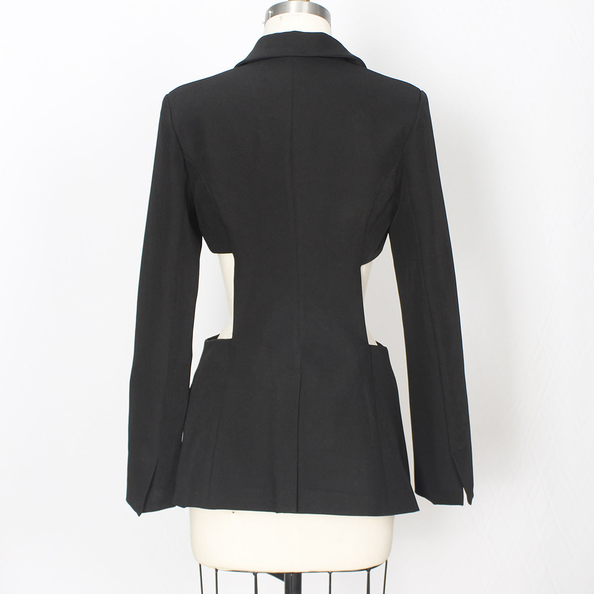 Janet – Veste de costume petite avec découpe au milieu et lacets