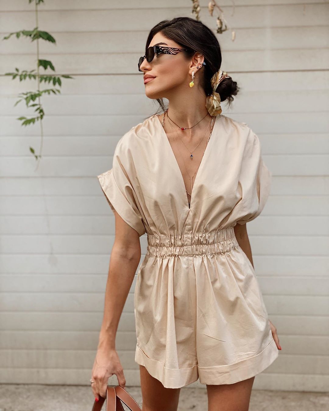 Kimberley – Combinaison Plissée avec Taille Élastique et Col en V