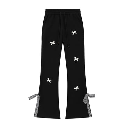 Sophie – Pantalons de survêtement avec broderie de nœud