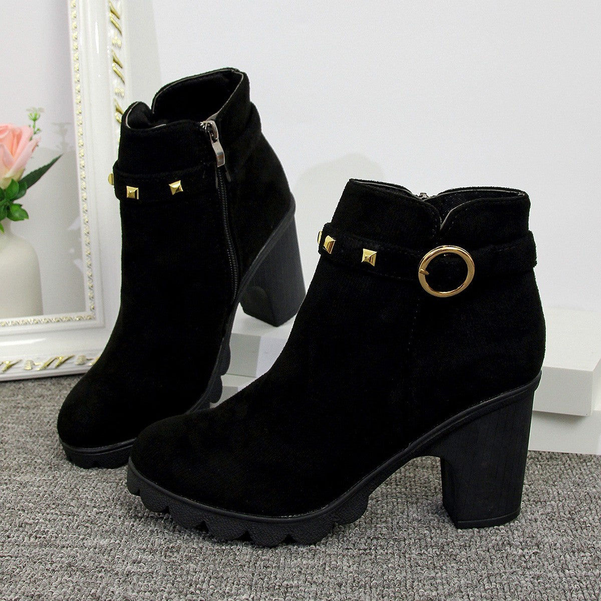 Danielle – Bottines à Talon Épais et Bout Rond