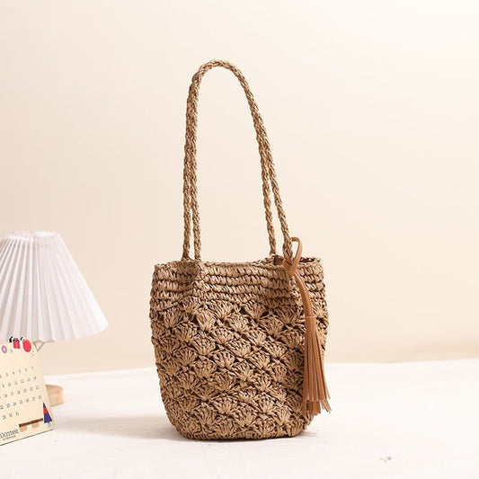 Clara – Sac en Paille à Franges et Motif Éventail