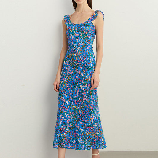 Gillian – Robe Florale Élégante Bleue de Vacances