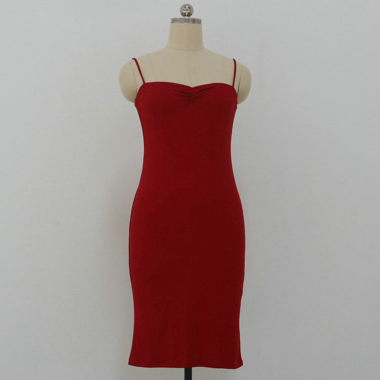 Rose – Robe à Bretelles Tricotée Élégante