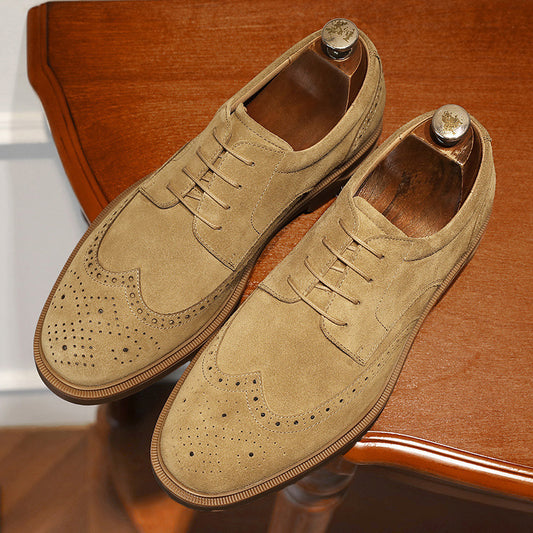 Edward – Chaussures Respirantes en Suède Vegan Gravure Vintage