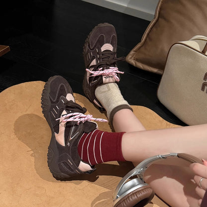 Deborah – Chaussures à Semelle Épaisse et Couleurs Assorties