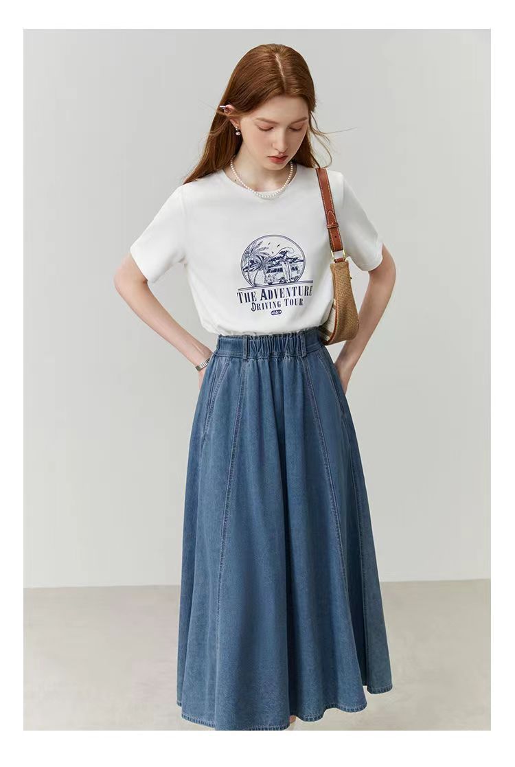 Caroline – T-shirt à Épaules Tombantes et Manches Courtes Imprimées
