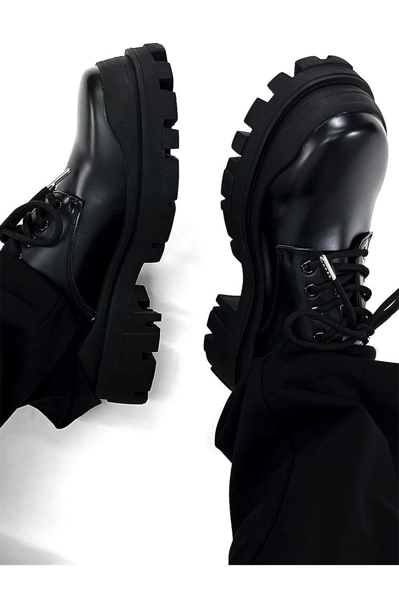 Phil – Chaussures Élevées en Cuir Vegan Noir