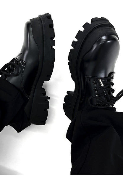 Phil – Chaussures Élevées en Cuir Vegan Noir