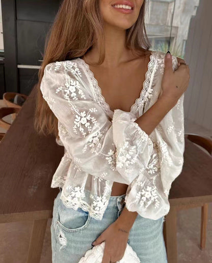 Laura – Chemise Brodée Longues Manches