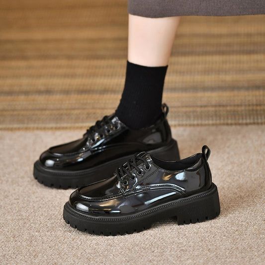 Nicola – Chaussures Compensées Style Britannique