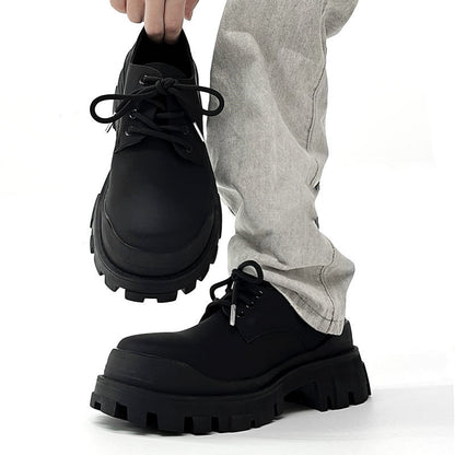 Phil – Chaussures Élevées en Cuir Vegan Noir
