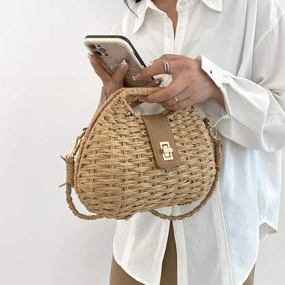 Helen – Sac à Épaule Artistique en Paille Tressée d'Été