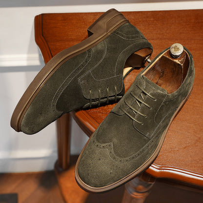 Edward – Chaussures Respirantes en Suède Vegan Gravure Vintage