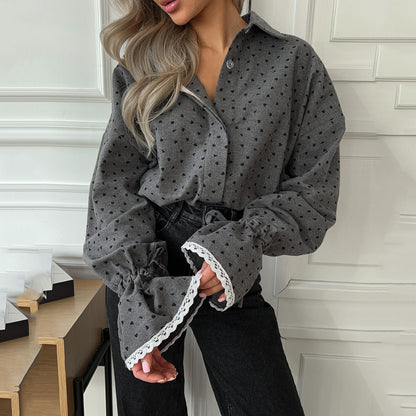 Joanne – Chemise à Imprimé Cœur Élégante