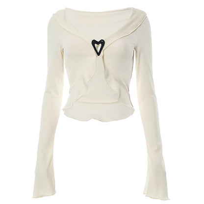 Rachael – Haut à Col V avec Boucle Coeur et Détail en Bois