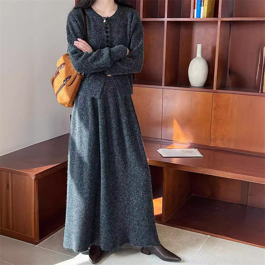 Diana – Ensemble Deux Pièces Cardigan et Jupe