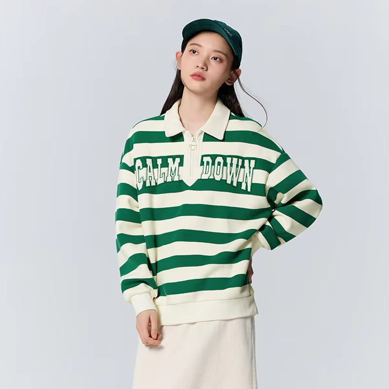 Julia – Sweat à Capuche en Velours avec Col Polo et Broderie Alphabet