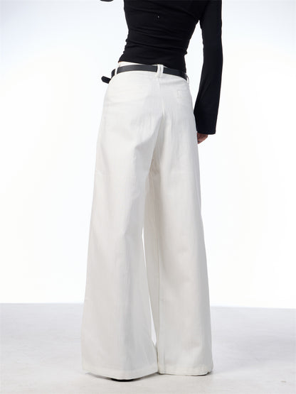 Linda – Pantalon Évasé à Jambe Droite Rétro