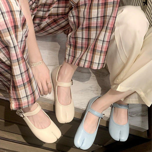 Deborah – Chaussures Plates à Boucle et Talon Bas