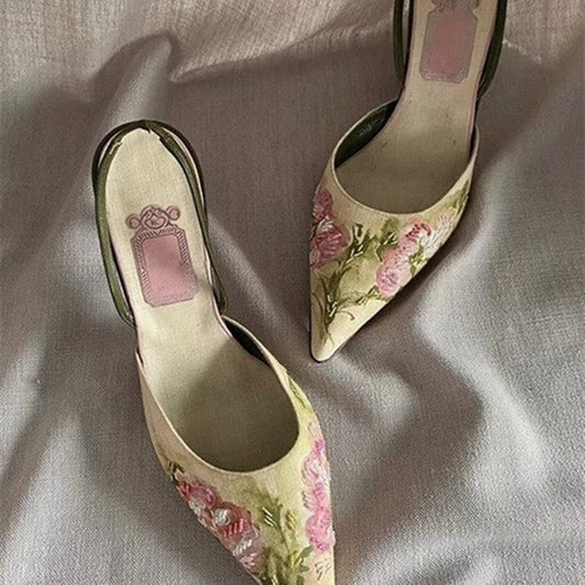 Danielle – Chaussures à Talons Aiguilles Vintage Brodées
