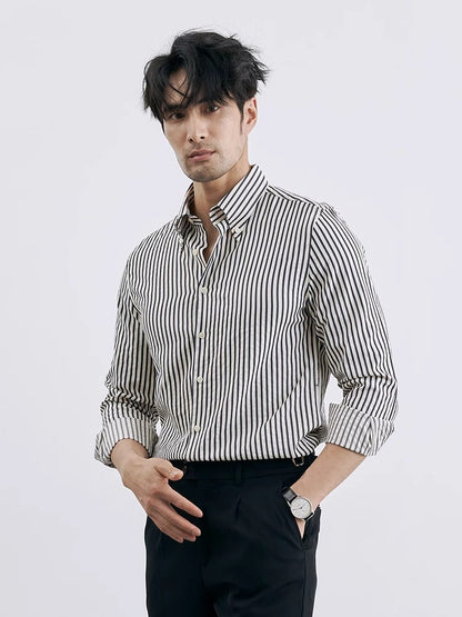 Gavin – Chemise tendance à rayures verticales en cuir vegan