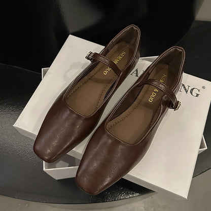 Ruth – Chaussures Mary Jane à Talon Plat Style Coréen en Cuir Végan