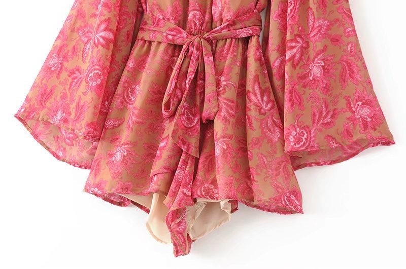 Katie – Robe à Manches Longues avec Ruban Rouge
