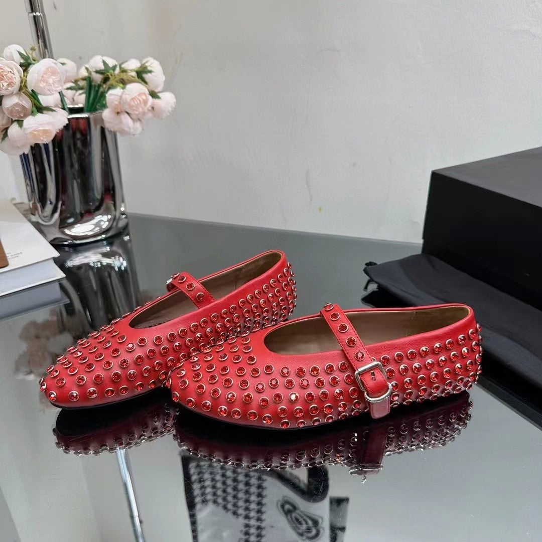 Lydia – Chaussures à Bout Rond avec Rivets et Strass