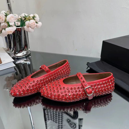 Lydia – Chaussures à Bout Rond avec Rivets et Strass