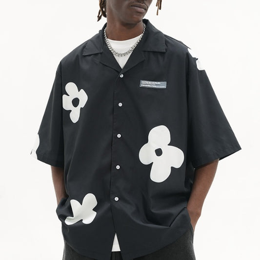 Ryan – Chemise à Col Cubain à Silhouette Florale Peinte à la Main