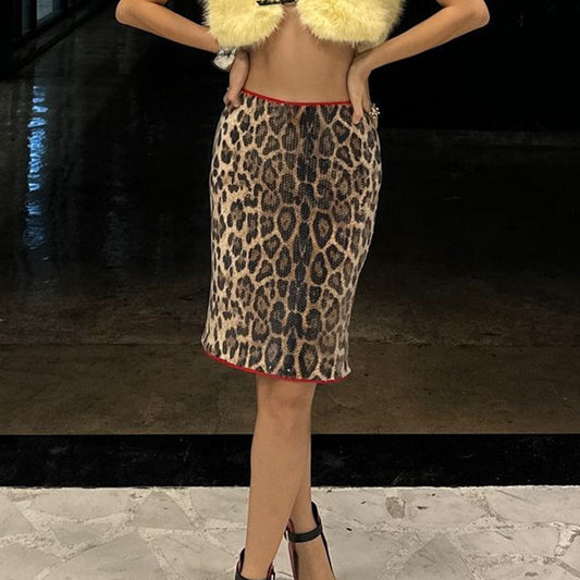 Charlotte – Jupe Courte à Sequins Léopard
