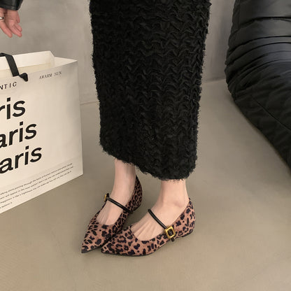 Megan – Escarpins à Bout Pointu avec Boucle