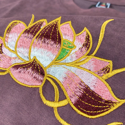 Katy – T-shirt à manches courtes broderie lotus