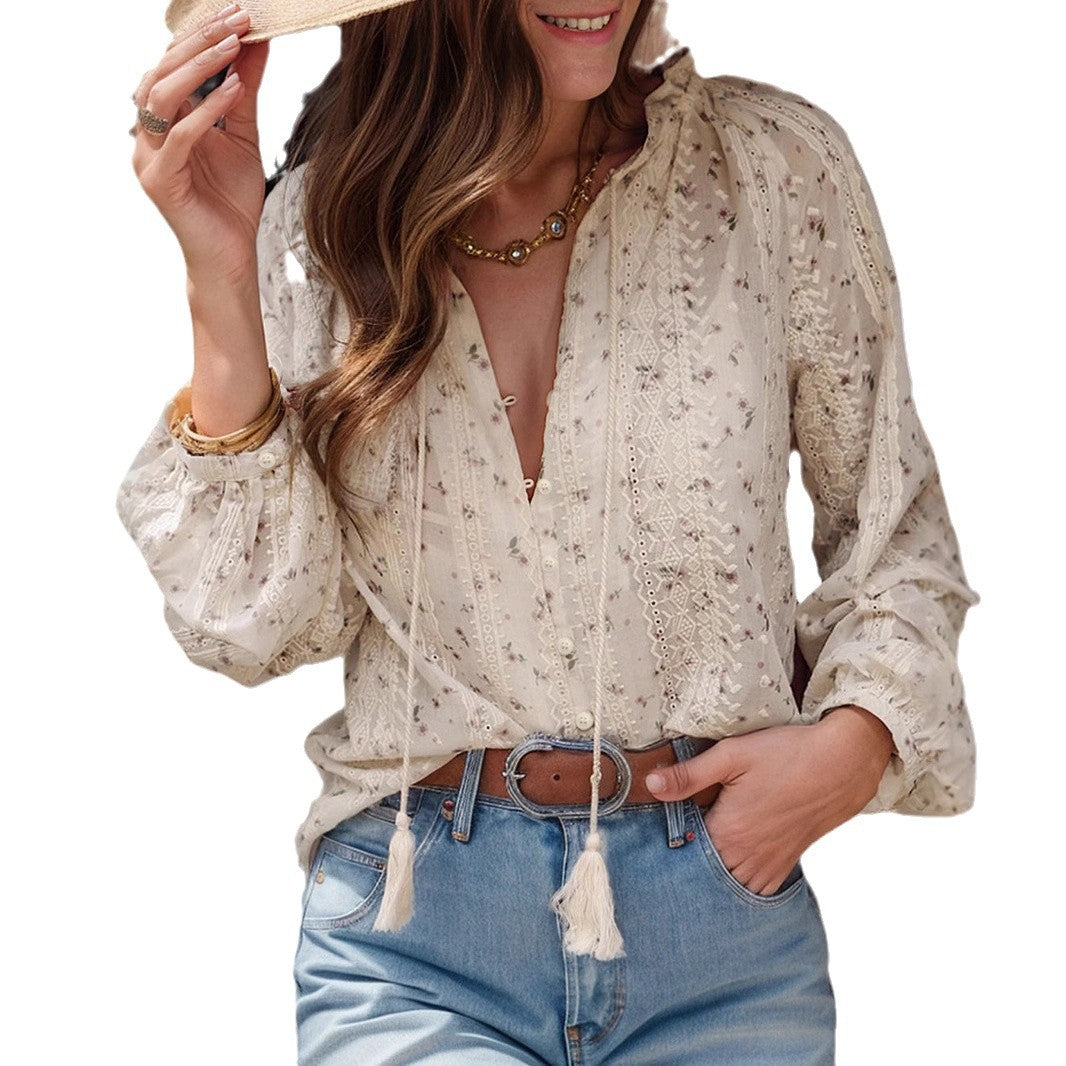 Diana – Chemisier à Imprimé Floral en Chiffon avec Broderie et Pompons