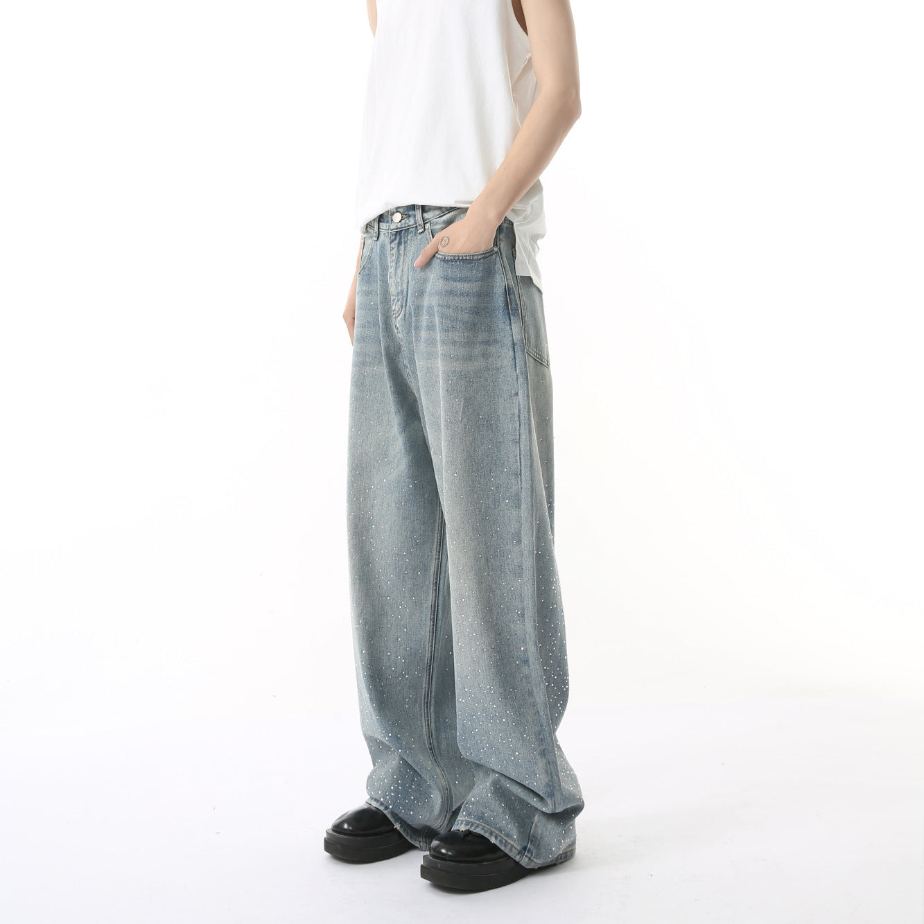 Leon – Jeans Droits Délavés avec Strass