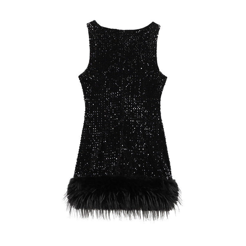 Natasha – Robe avec Décorations de Sequins et Plumes