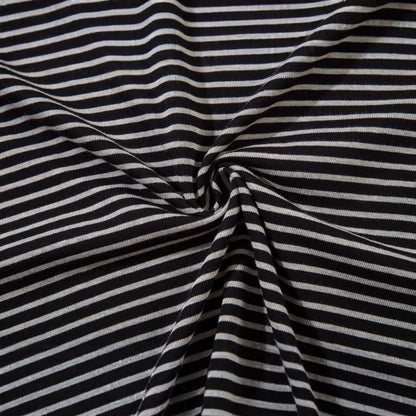 Alex – T-shirt Rayé Simple et Ample à Manches Courtes