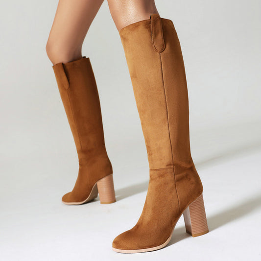 Ruth – Bottes Hautes en Suède Vegan à Talon Épais et Bout Rond
