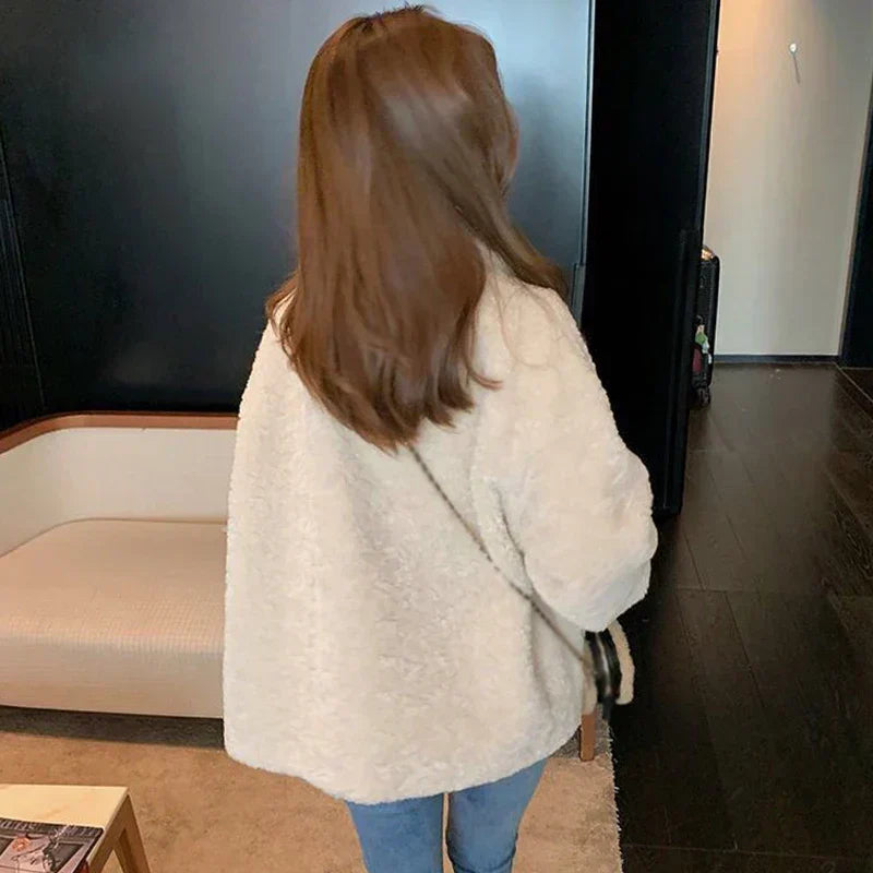 Megan – Veste Chaude avec Capuche en Fourrure pour Femme