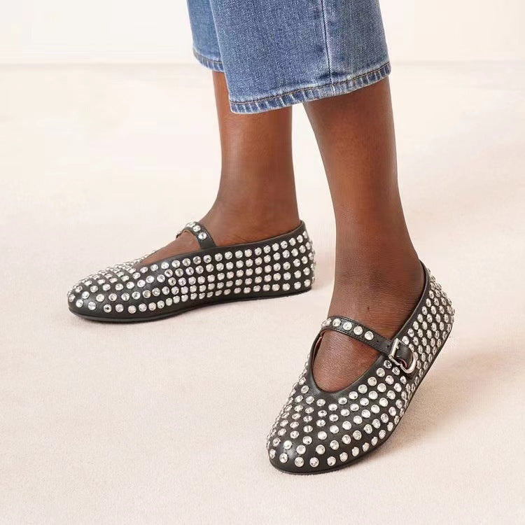 Lydia – Chaussures à Bout Rond avec Rivets et Strass