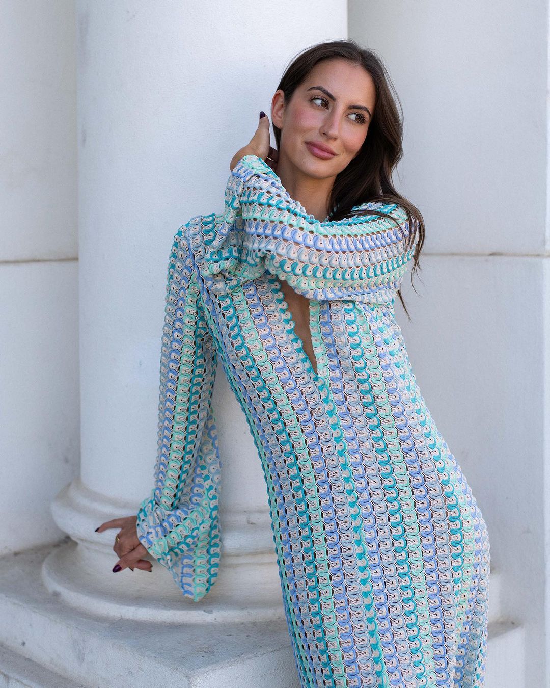 Tamara – Robe Longue en Dentelle avec Contraste de Couleurs