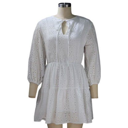 Sophie – Robe en Coton Brodée à Manches Mi-longues