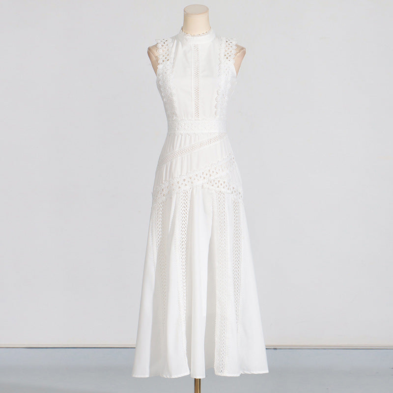 Joan – Robe Sans Manches en Dentelle à la Taille