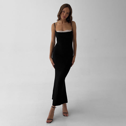 Alison – Robe Longue à Col Carré et Dentelle Sexy