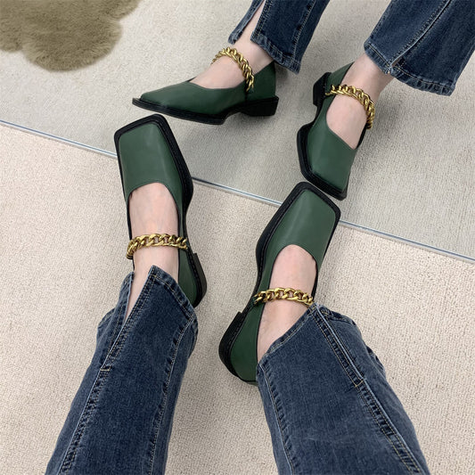 Ruby – Chaussures Rétro à Bout Carré avec Chaîne Métallique