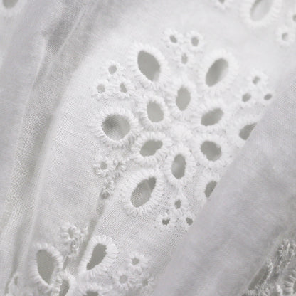 Sophie – Robe en Coton Brodée à Manches Mi-longues