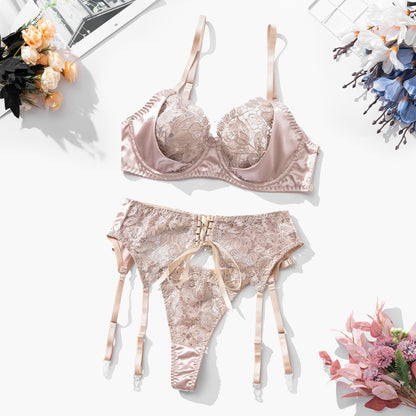 Jade – Ensemble de Lingerie Sexy avec Broderie Florale