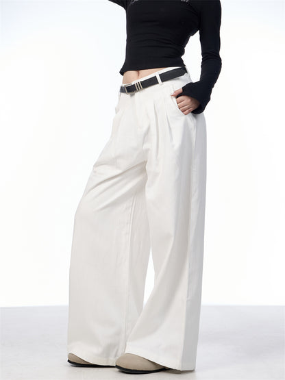 Linda – Pantalon Évasé à Jambe Droite Rétro